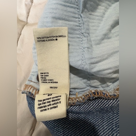 Free People we the free size 26 mid wash denim jean shorts distressed - Picture 8 of 11